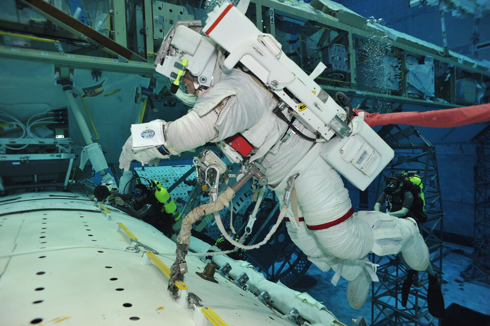 ESA astronaut Alexander Gerst training for spacewalks in the Neutral Buoyancy Facility