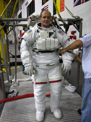 Alexander Gerst prepared for spacewalk training