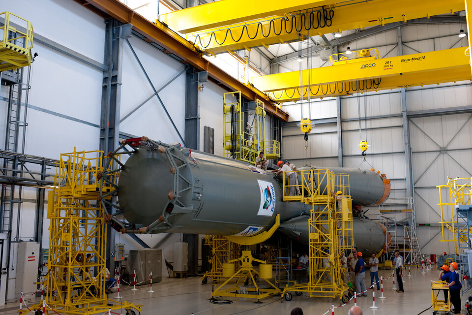 Assembly of the three-stage Soyuz