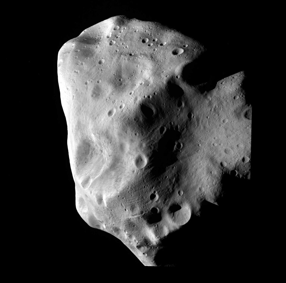 Rosetta close-up of Lutetia asteroid