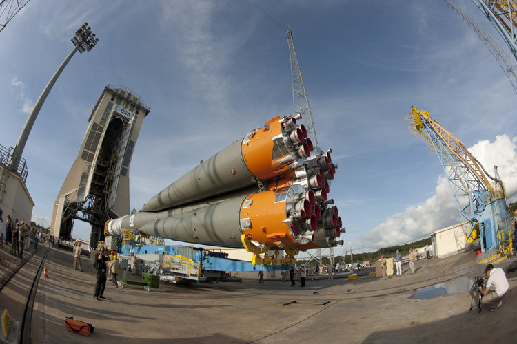 Soyuz VS01 transfer to launch zone