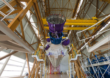 ATV-3's Ariane 5 launcher preparation