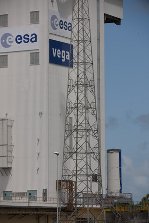 Transfer of Vega's P80 first stage to launch pad