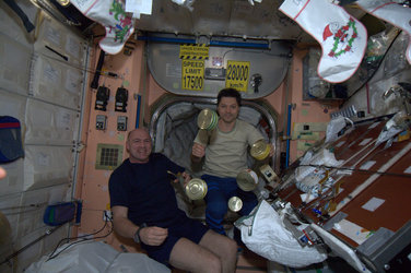 Andre Kuipers and Oleg Kononenko onboard the ISS