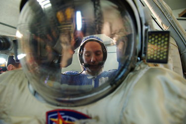Thomas spacewalk training