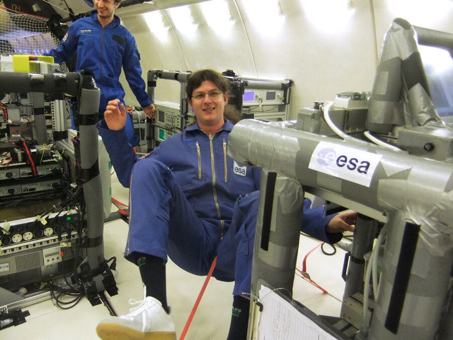 A Dustbrothers student during microgravity phase