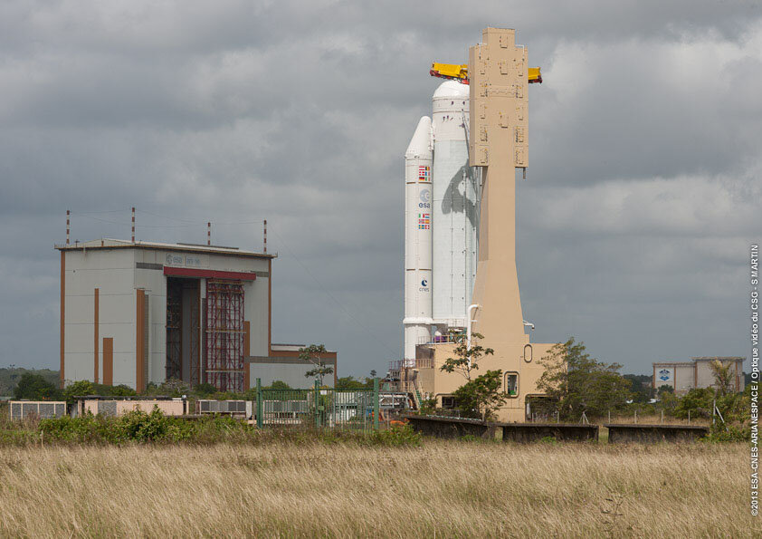 Ariane launcher ready for ATV-4