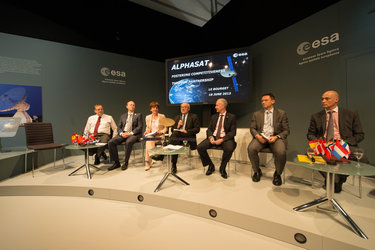 Alphasat partners celebrate project at Le Bourget roundtable