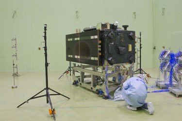 Galileo satellite in LEAF for acoustic testing