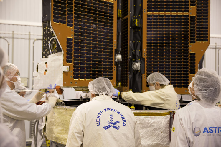 Positioning the second Swarm satellite on the launch adapter