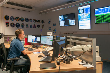 EUROCOM relaying feedback from the Columbus Flight Control Team