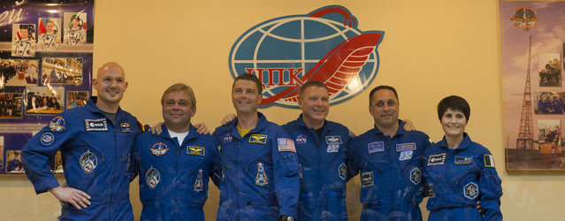 Expedition 40/41 prime and backup crew members at the press conference