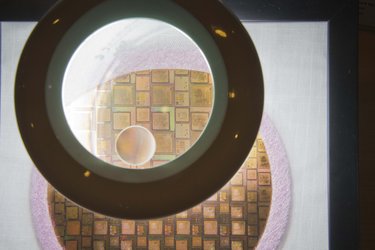 Integrated circuits on silicon wafer 