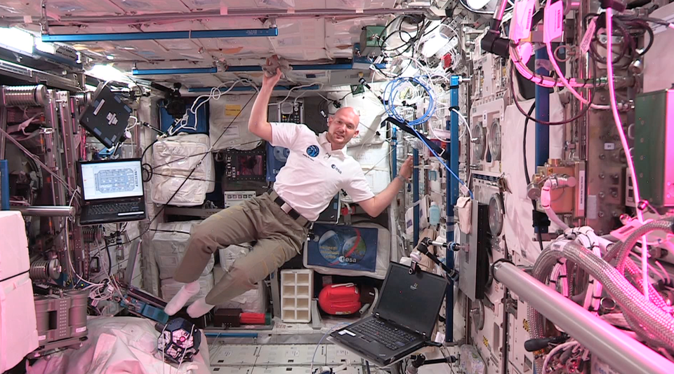 Alexander Gerst in der Internationalen Raumstation ISS 