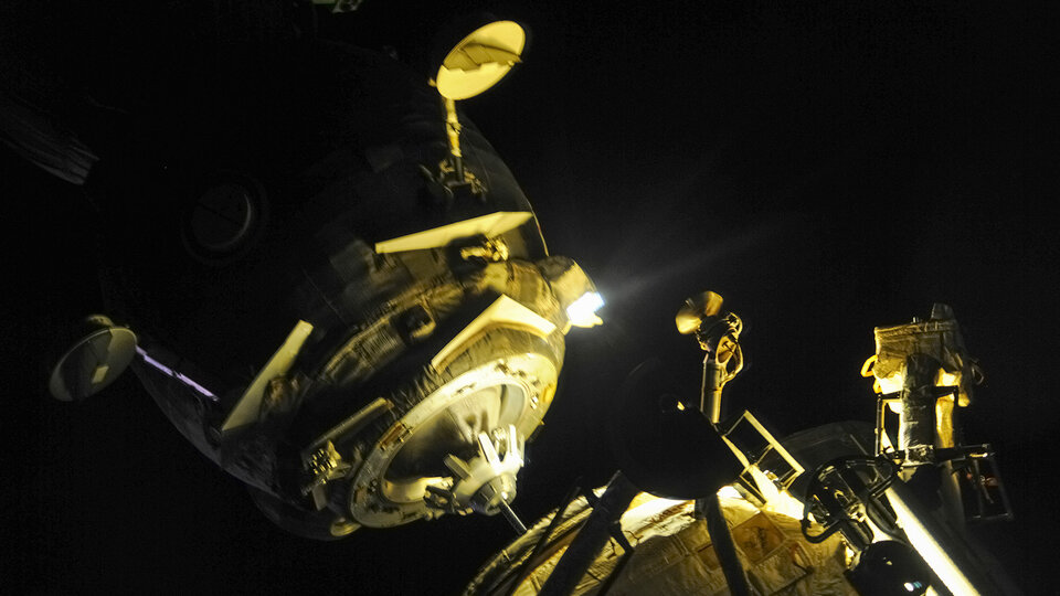 Soyuz docking