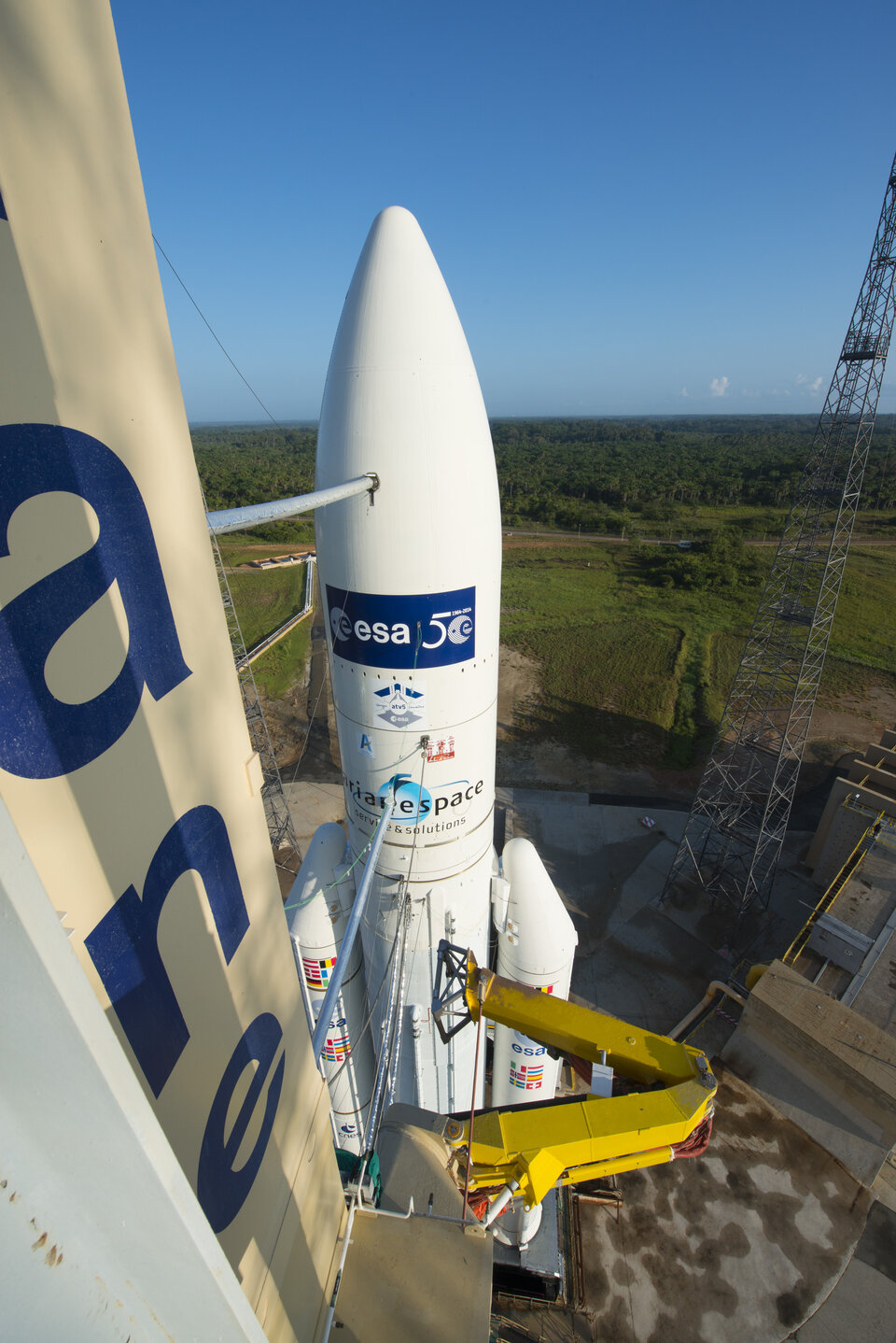 Ariane with ATV-5 before launch