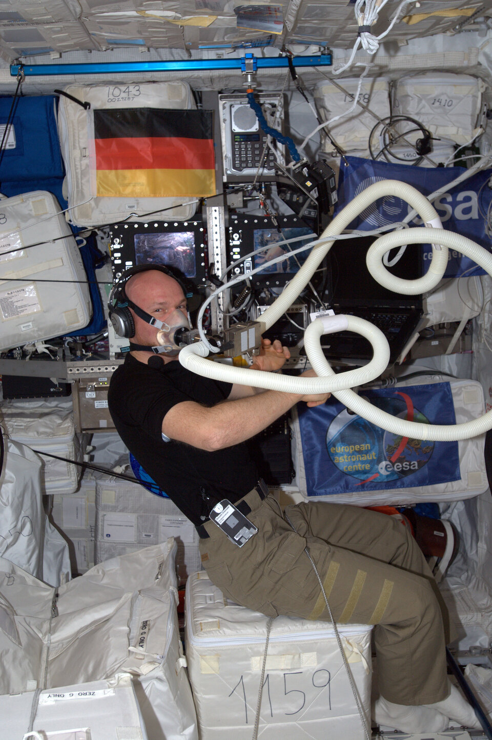 ESA astronaut Alexander Gerst running Energy experiment