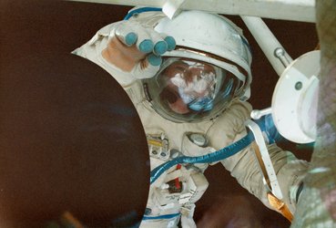 Jean-Loup Chrétien spacewalk