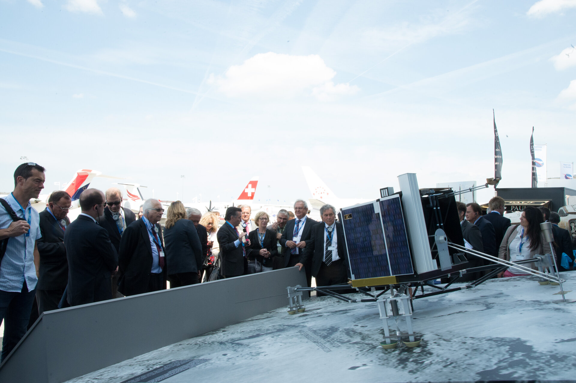 Members of the French Parliament visit the ESA Pavilion