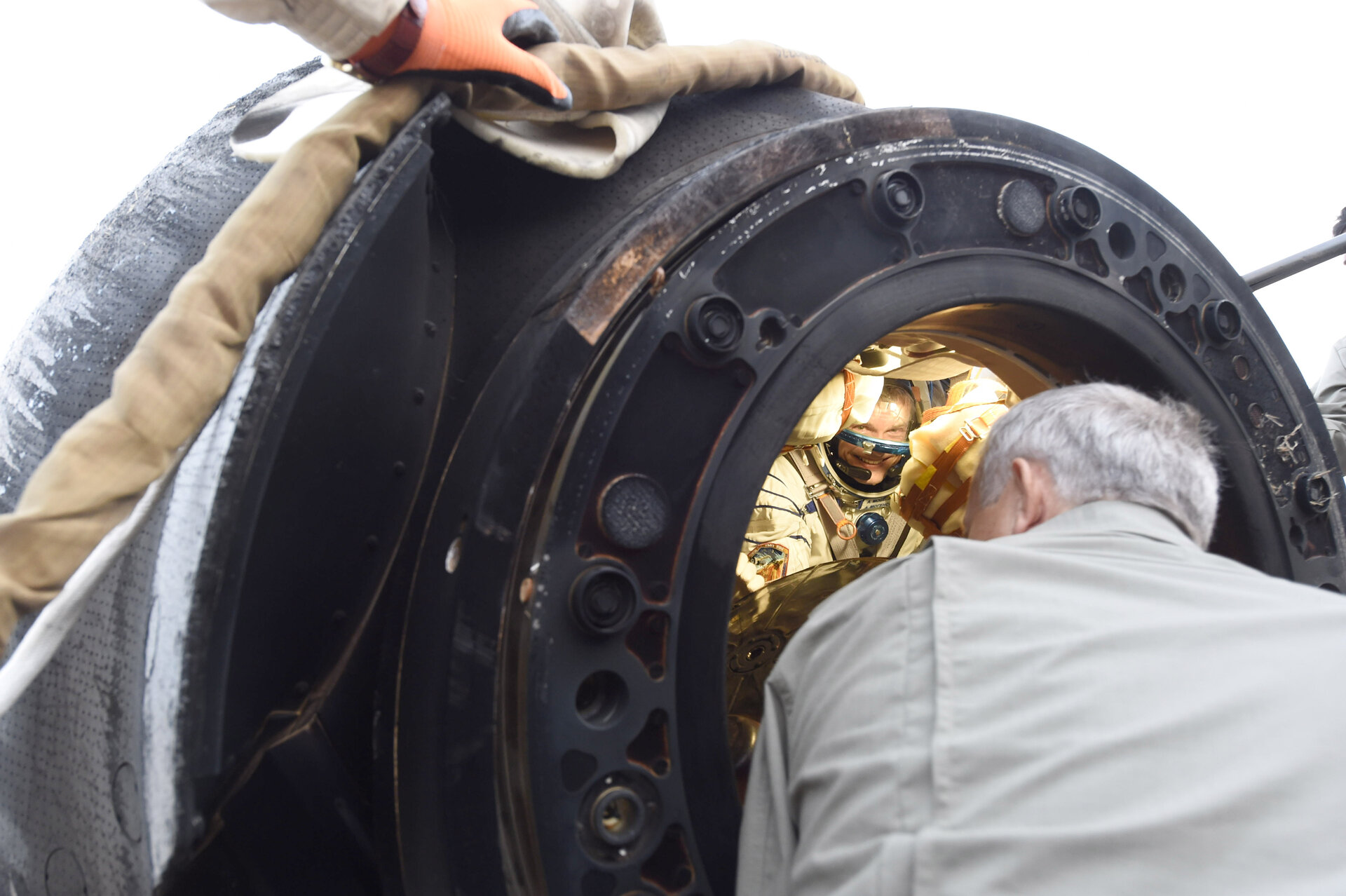 Opening the Soyuz capsule