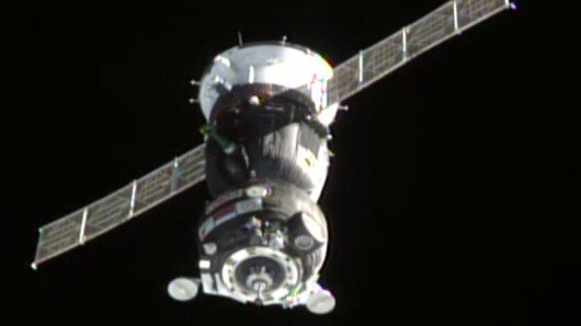 Soyuz TMA-18M approaches Space Station