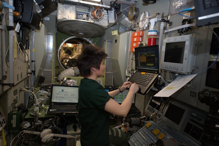 Samantha training in space