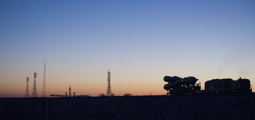 Soyuz TMA-19M spacecraft roll out
