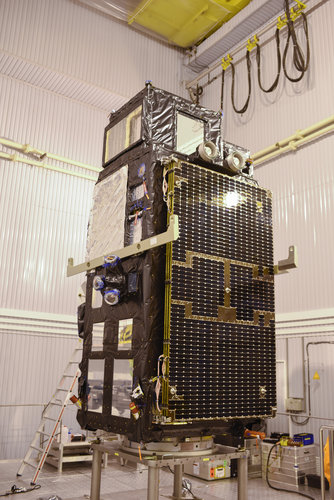 Sentinel-3A before being installed on its flight adapter 