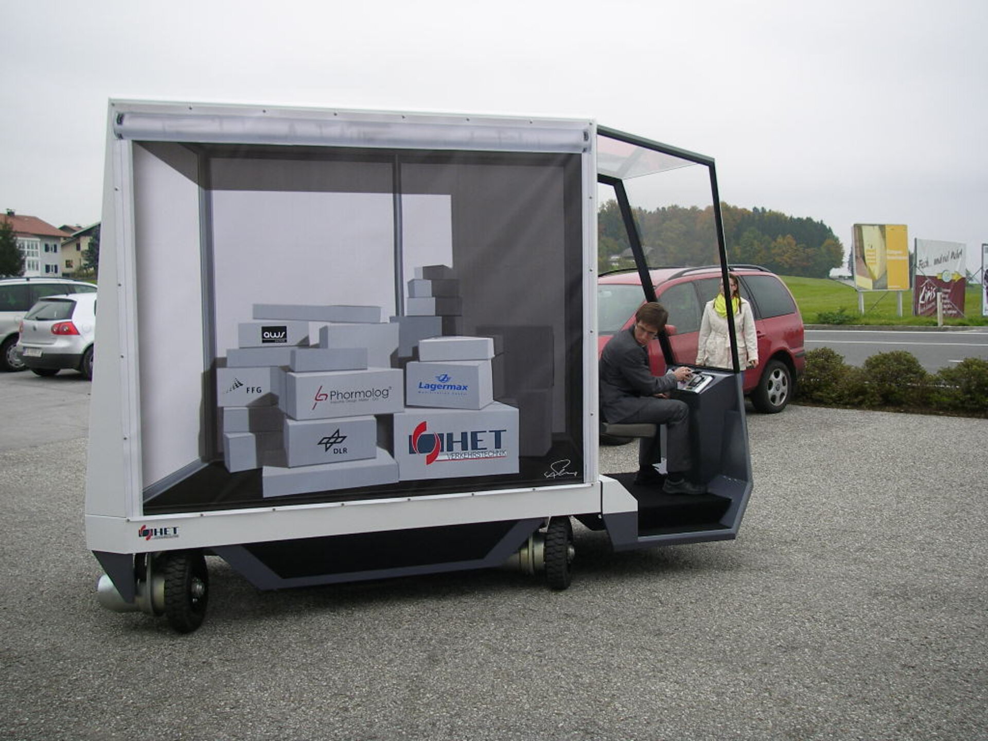 Fuel cell powered vehicle