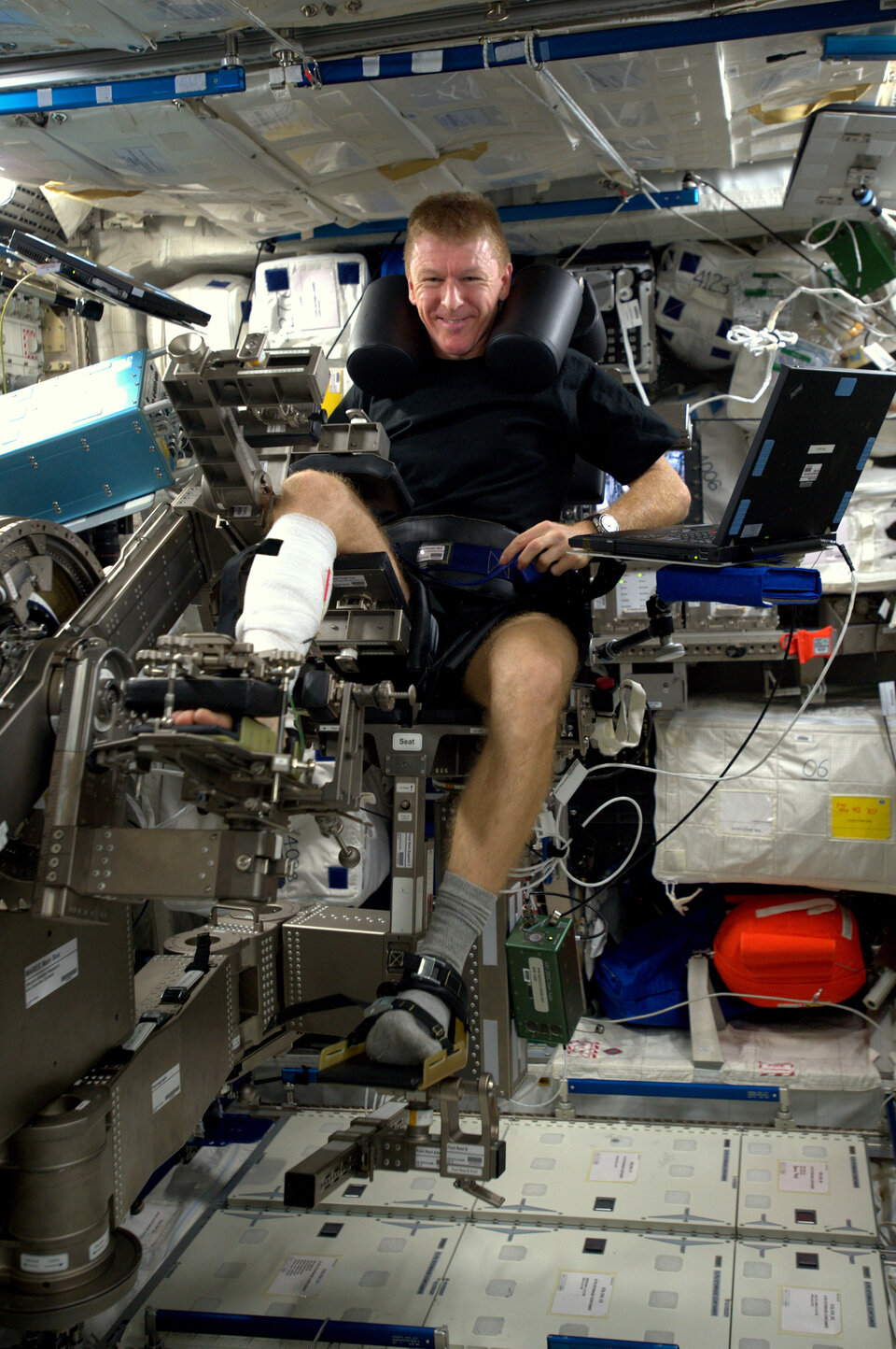 ESA astronaut Tim Peake using Mares in space 