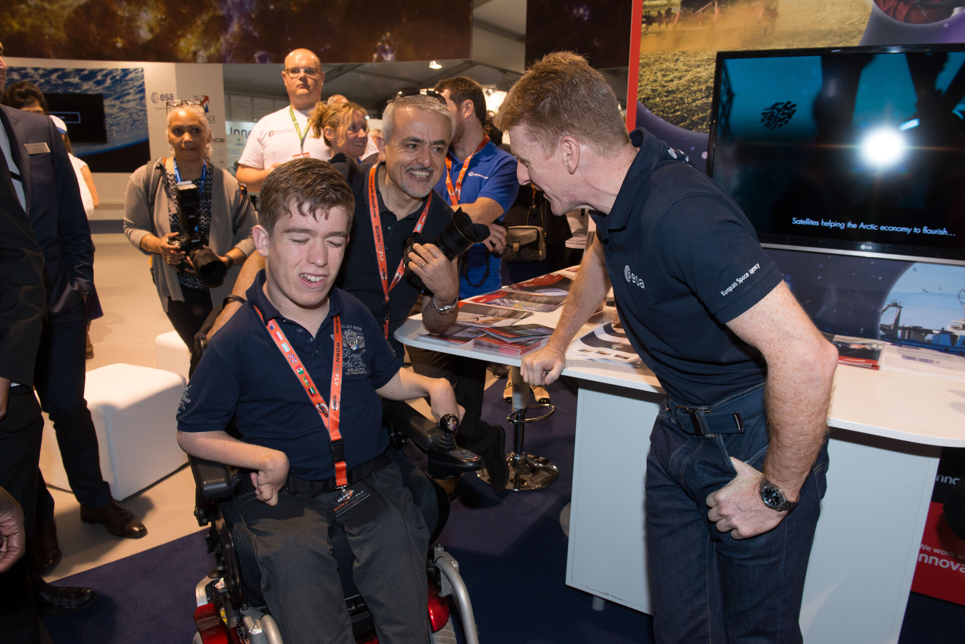 Tim Peake meeting Alessandro at Futures Day in the ESA Pavilion.