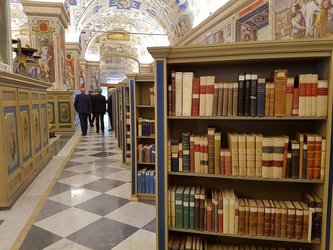 Vatican Library tour