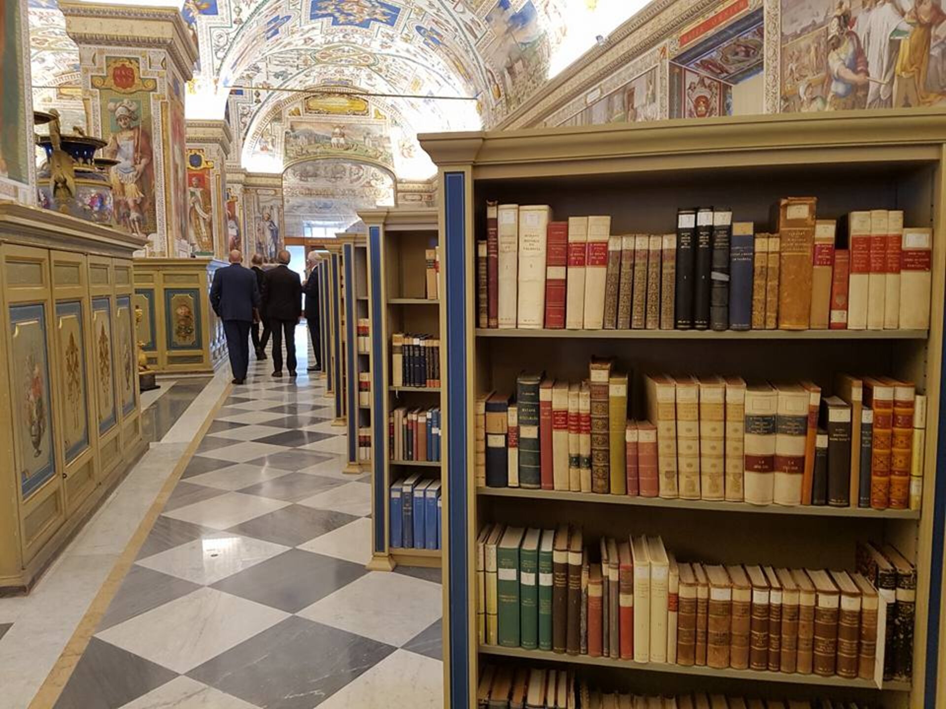 Vatican Library tour