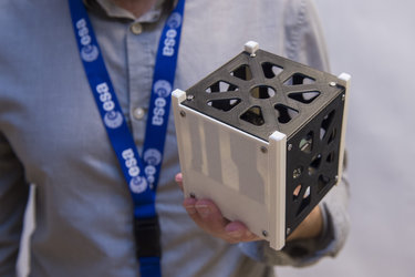 Electrical lines in CubeSat body