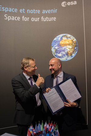 ESA signed a Joint Statement with the Grand Duchy of Luxembourg 