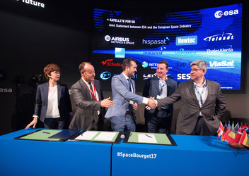 Signature of a joint statement on collaboration over ‘Satellite for 5G’ 