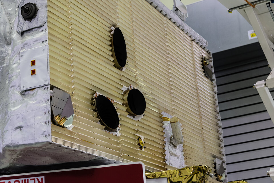 Mercury Planetary Orbiter – radiator panel and instruments