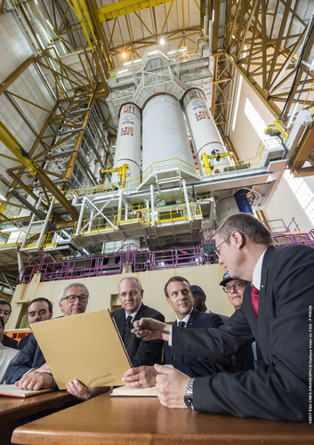 Macron and Juncker visit Europe's Spaceport