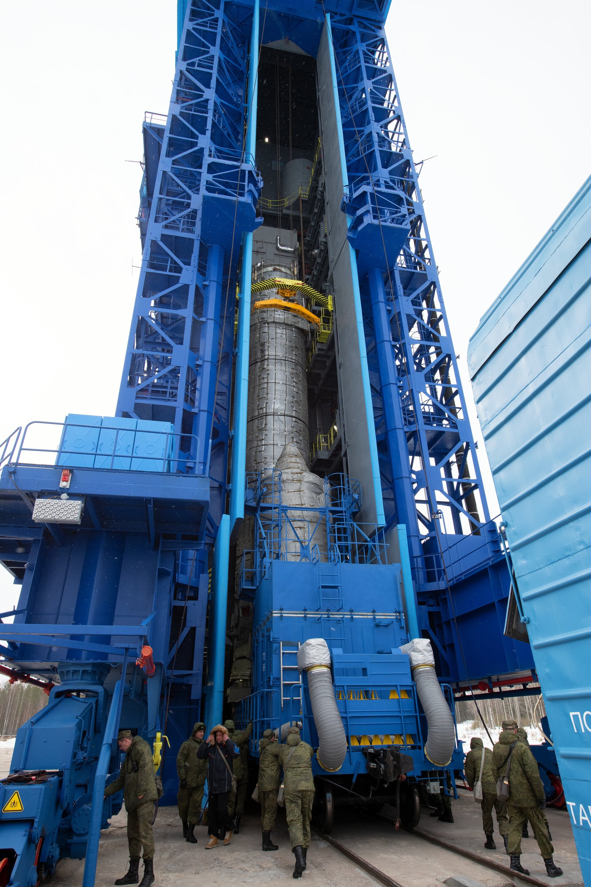 Sentinel-3B hoisted up launch tower