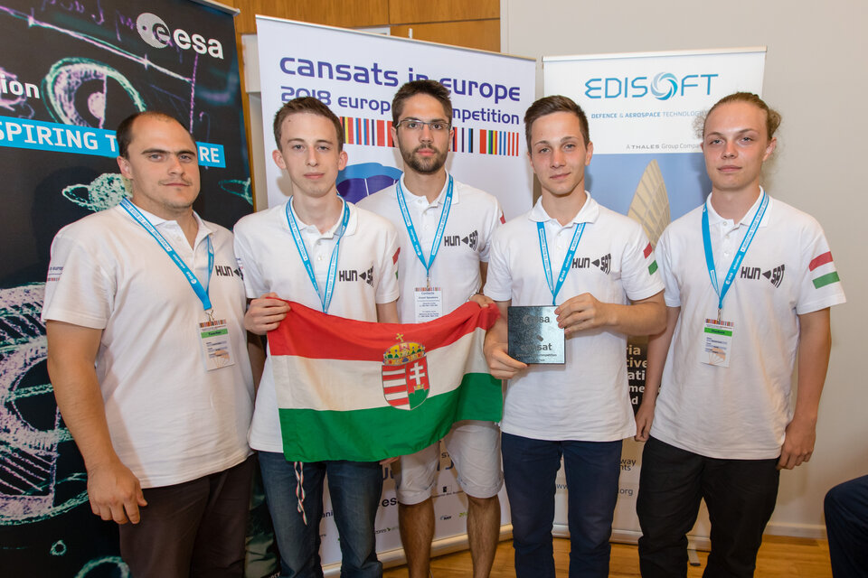 Team HunSat from Piarista Gimnázium, Hungary