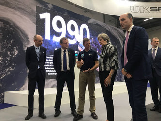 Tim Peake shows UK PM Theresa May around Farnborough Airshow 2018