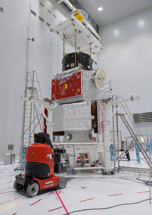 Completing the BepiColombo stack