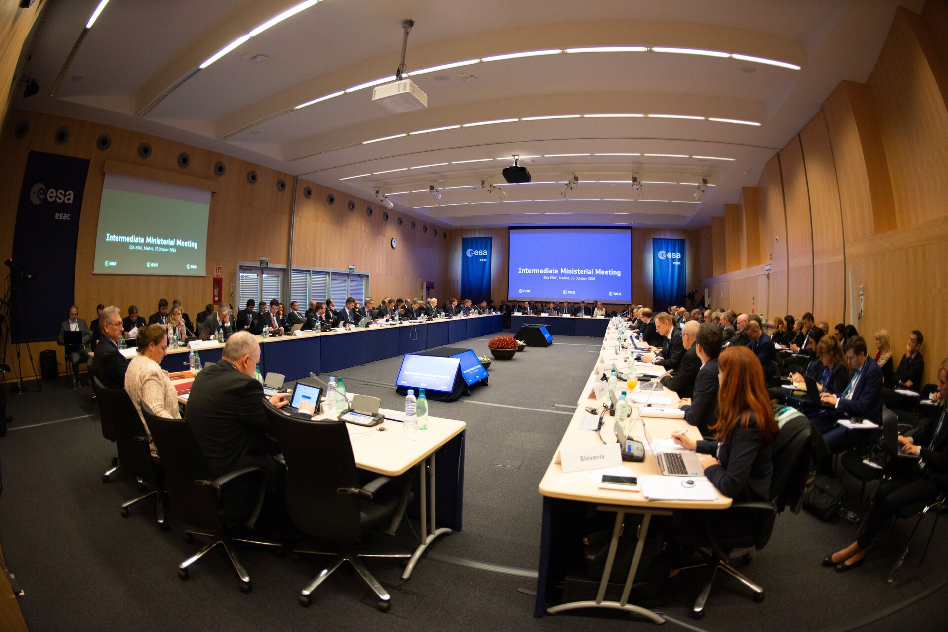Reunión Ministerial Intermedia realizada en el centro de la ESA en España, ESAC