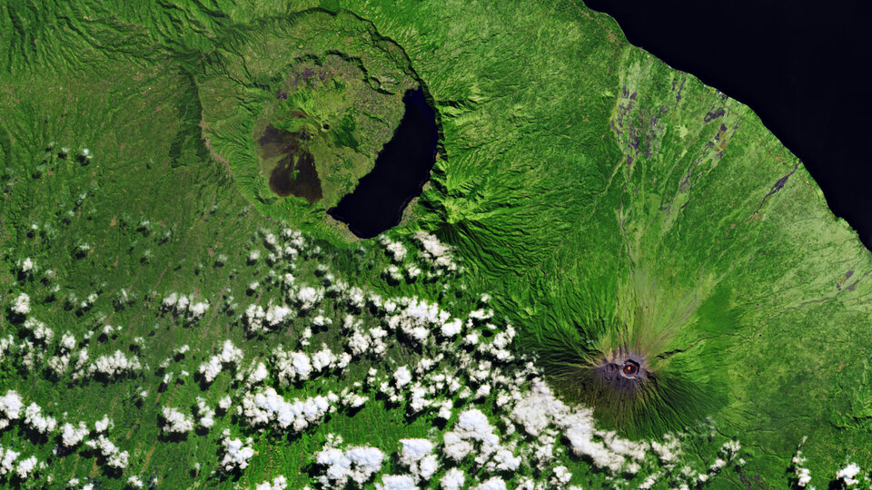 Agung from Copernicus Sentinel-2