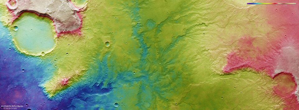 Topografický pohled na vyschlou říční síť na Marsu