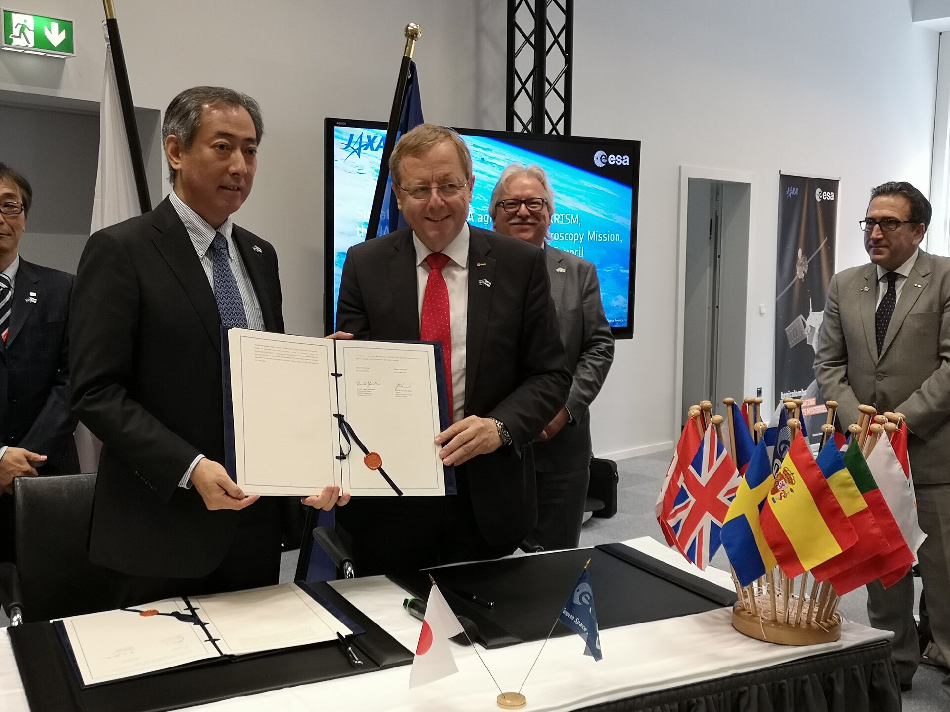 ESA and JAXA join forces