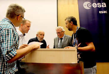 Michel Mayor visits ESA