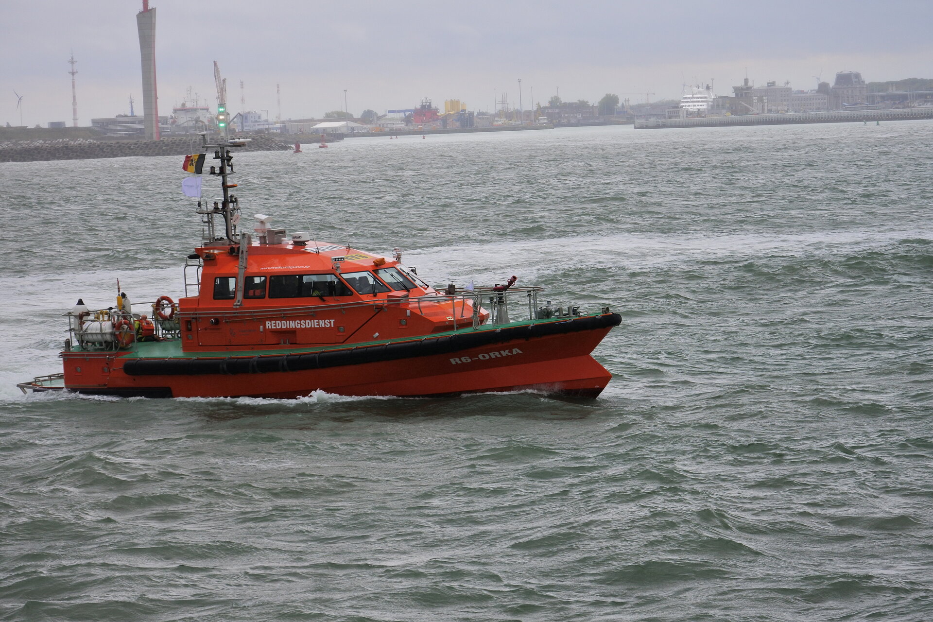 Rescue vessel