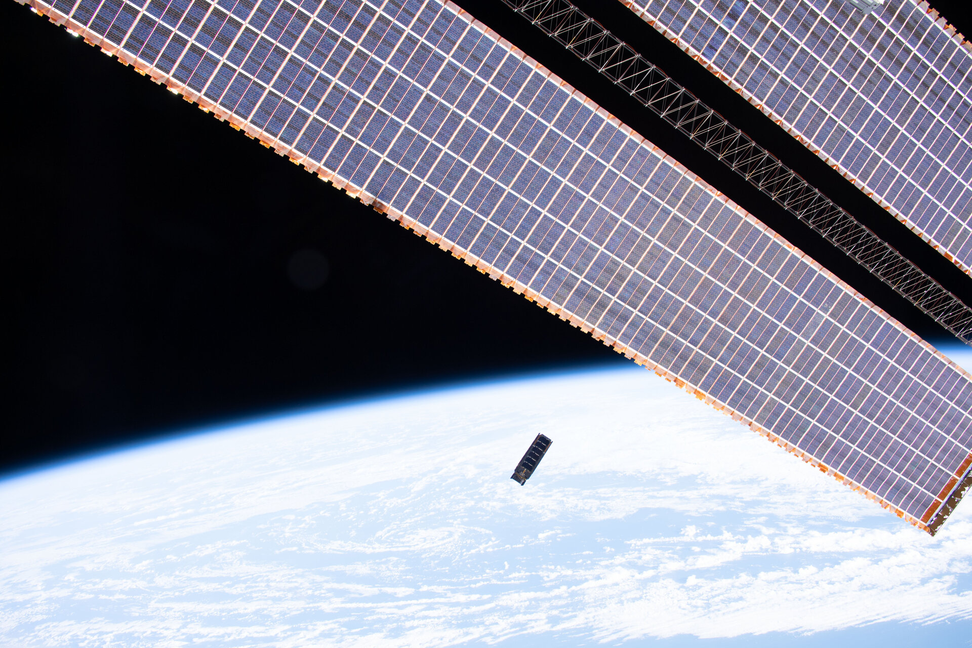 Qarman CubeSat deployed from ISS