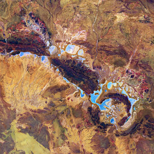 For Asteroid Day, the Copernicus Sentinel-2 mission takes us over the Shoemaker Impact Structure (formerly known as Teague Ring) in Western Australia. 
